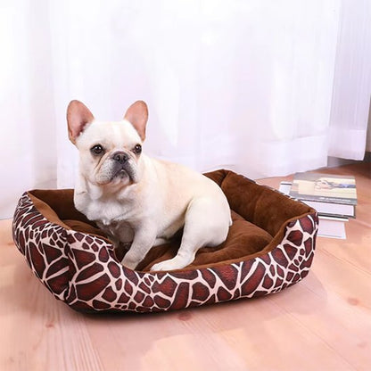  bouledog francais dans Panier pour chien motif giraffe