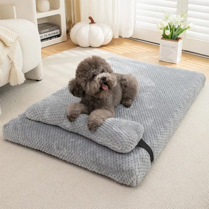 caniche couche sur Lit pour chien gris pale