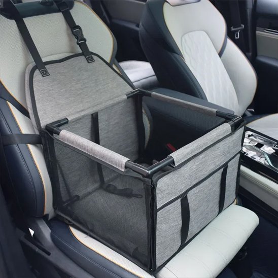 Siège auto pour chiens gris pâle
