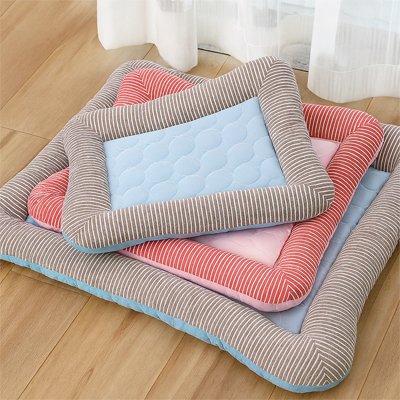 Tapis rafraichissant Chien en bleu et en rose